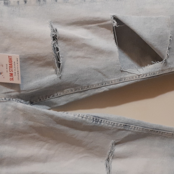 Jeans - Picture 3 of 4